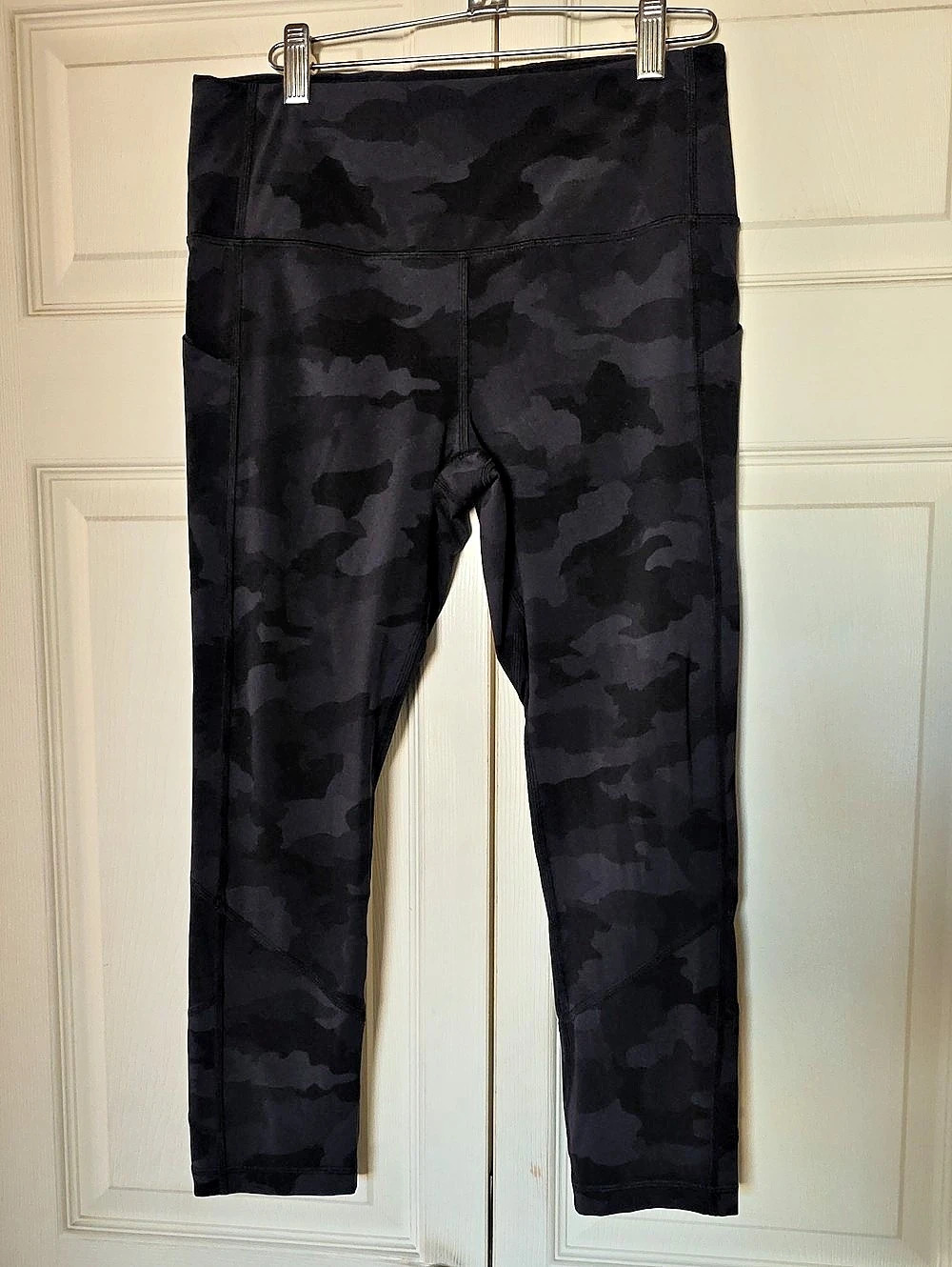 lululemon Fast and Free Crop II 19" *Non-Reflective Camo Leggings Black Size 8